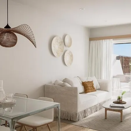Serena Del Mar By Livvo * Playa Blanca (Lanzarote)